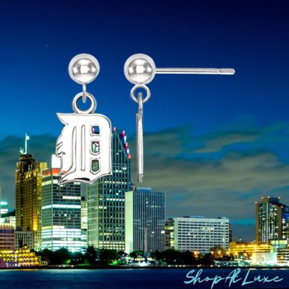 ShopAtLuxe Jewelry - Detroit Tigers D Earrings